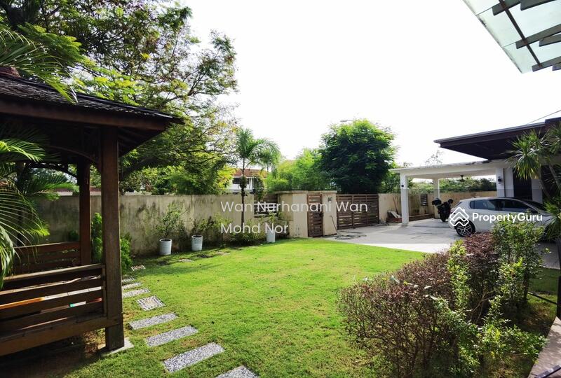 RENOVATED 2 Storey Bungalow House Banyan Close Bukit Mahkota Bangi