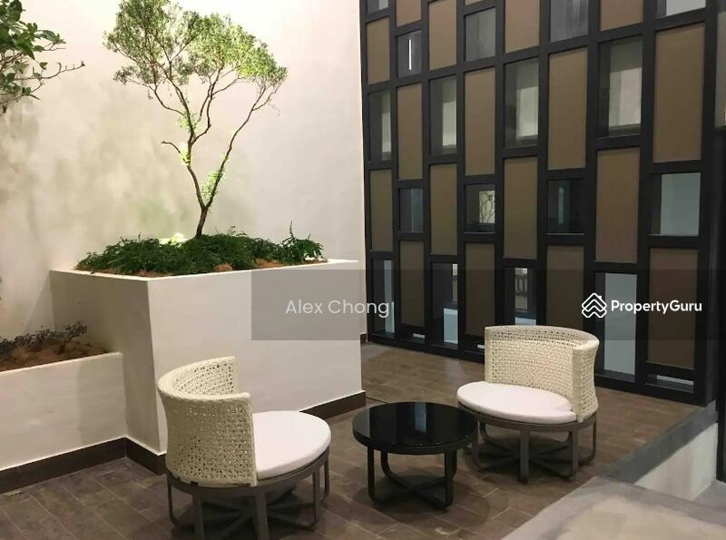 For Rent - 28 Boulevard