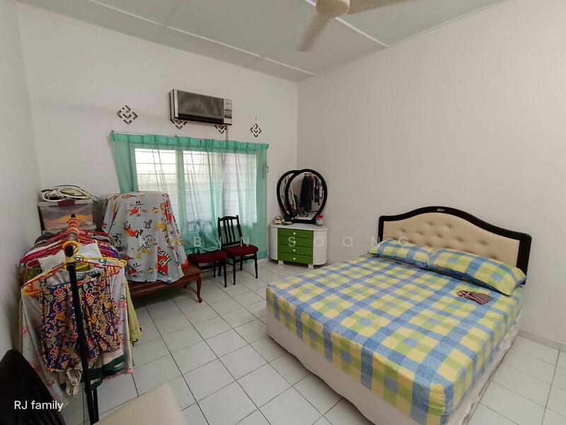 For Sale - Freehold Single Storey Bungalow at Ujong Pasir
