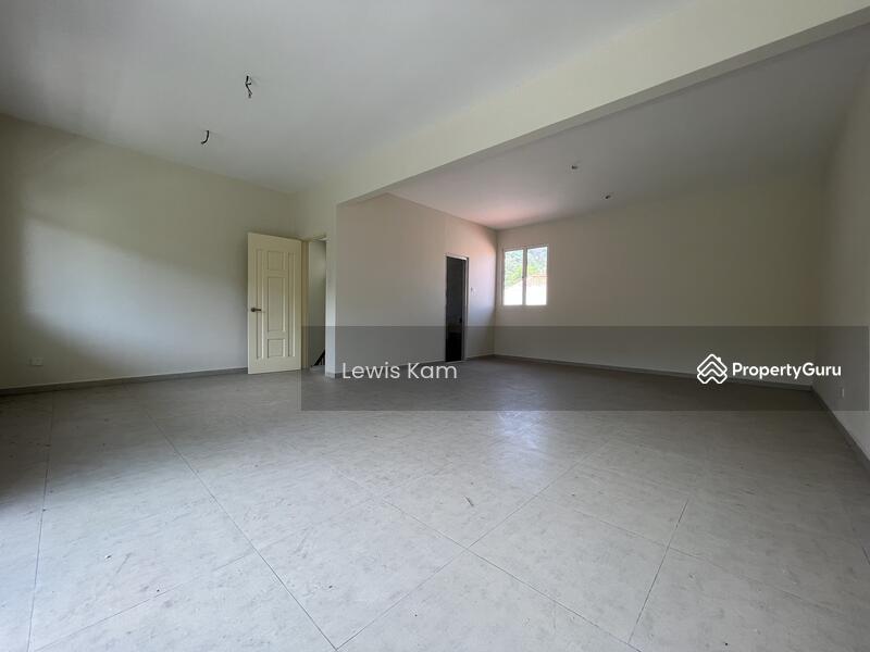 3-storey Terraced House for Sale in Balik Pulau (Penang) - Lewis Kam - PropertyGuru.com.my