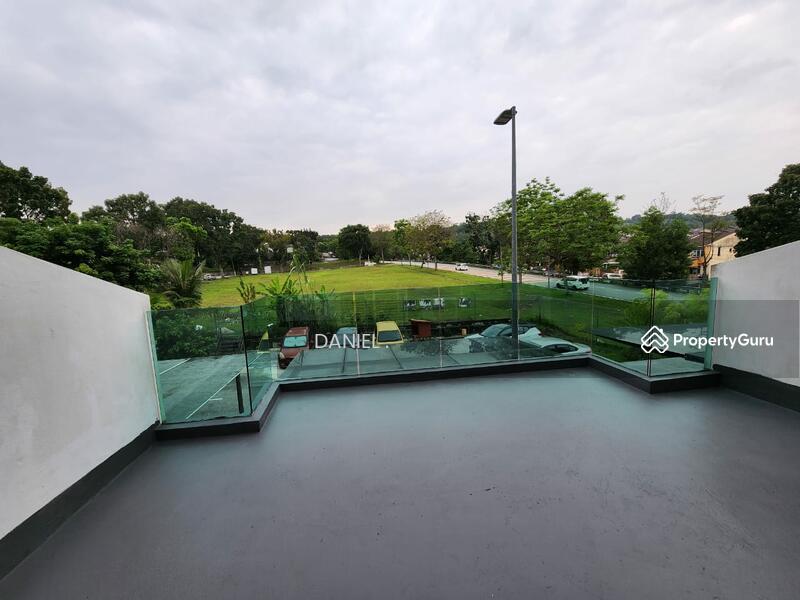 Untuk Dijual - TRIPLE STOREY INTERMEDIATE LINK HOUSE LOCATED AT SAUJANA PUCHONG, BANDAR PUCHONG PERMAI, PUCHONG.
