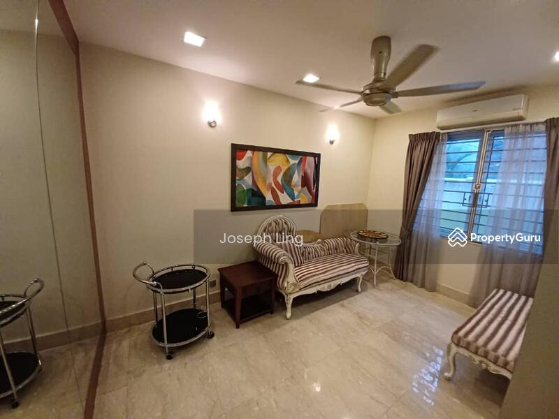 For Rent - The Effingham