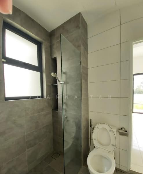 Rumah Teres 3 Tingkat untuk Dijual di Telok Panglima Garang (Selangor) - Joanna Tan - Bathroom - PropertyGuru.com.my