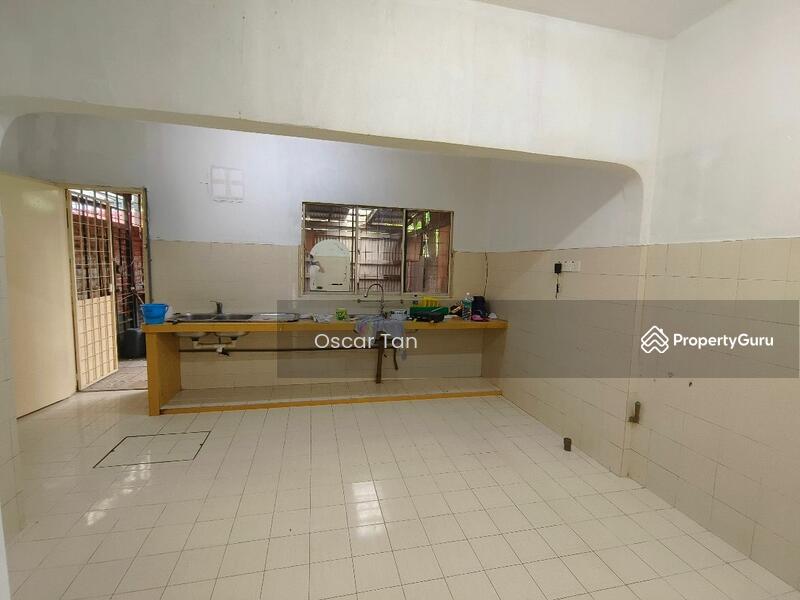 Terrace house at Kepong, Menjalara, Bandar Sri Damansara, Kepong