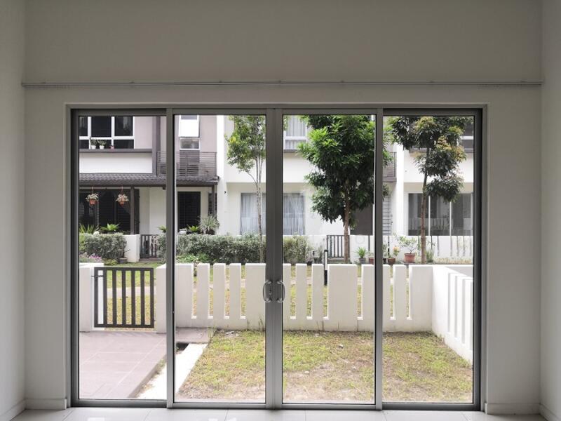 Rumah Teres 3 Tingkat untuk Dijual di Bandar Tropicana Aman (Telok Panglima Garang) - Simon Khoo - PropertyGuru.com.my