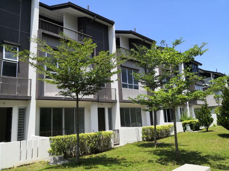 Rumah Teres 3 Tingkat untuk Dijual di Bandar Tropicana Aman (Telok Panglima Garang) - Simon Khoo - PropertyGuru.com.my
