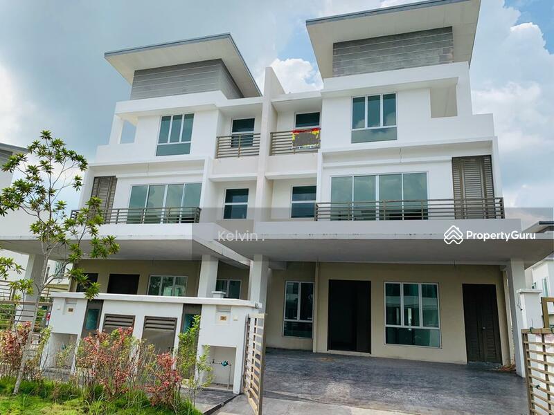 Untuk Dijual - Semi D 3 Three Storey Terrace Regency Parc Desa Mas Bandar Country Homes Kota Emerald Rawang