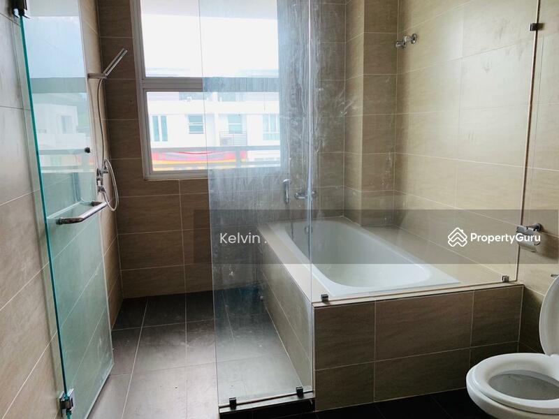 Untuk Dijual - Semi D 3 Three Storey Terrace Regency Parc Desa Mas Bandar Country Homes Kota Emerald Rawang