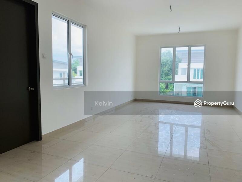 Untuk Dijual - Semi D 3 Three Storey Terrace Regency Parc Desa Mas Bandar Country Homes Kota Emerald Rawang