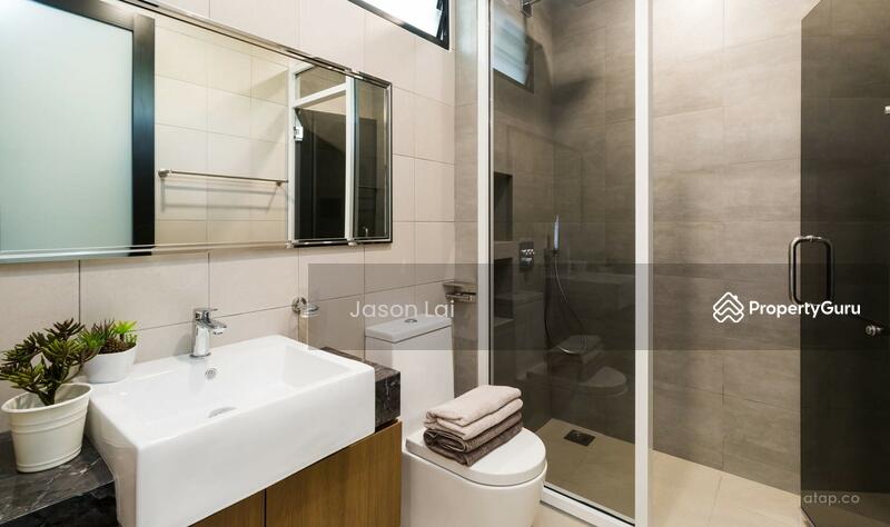 Condominium for Sale at SERI KEMBANGAN [CHEAPEST DUPLEX & LOW DENSE] BRANDED FURNITURE SPACIOUS LUXURIOUS CONDO - Jason Lai - PropertyGuru.com.my