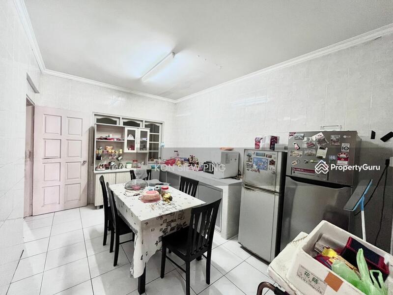 Double Storey Intermediate House FOR SALE! at Taman Janting , Jalan