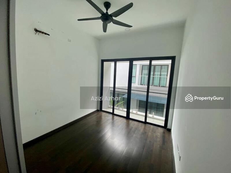 Semi-Detached House for Sale in Bukit Jelutong (Shah Alam) - Azizi Azhar - PropertyGuru.com.my