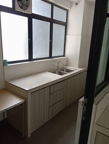 Servis Apartment untuk Disewa di KL Traders Square - Eddy . - Kitchen - PropertyGuru.com.my