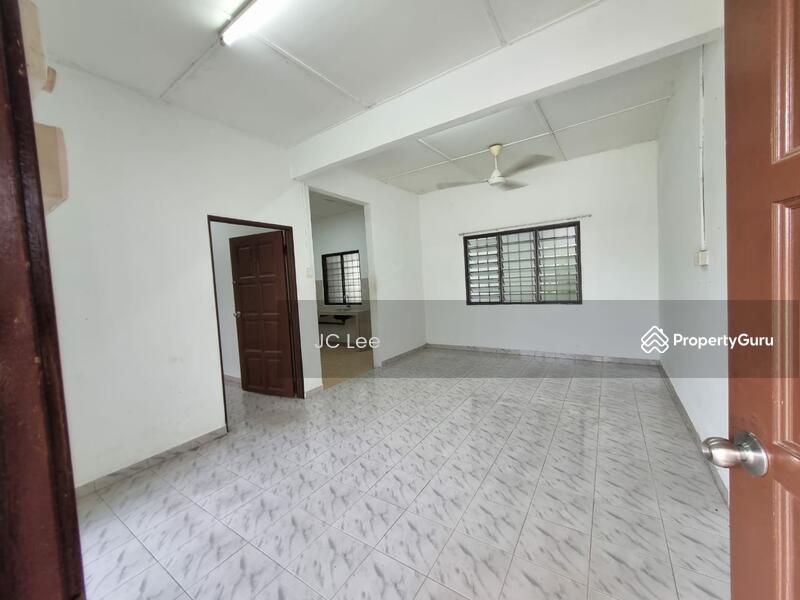 1 storey Bungalow Desa Teratai Utama , Telok Gong , Port Klang, Jalan