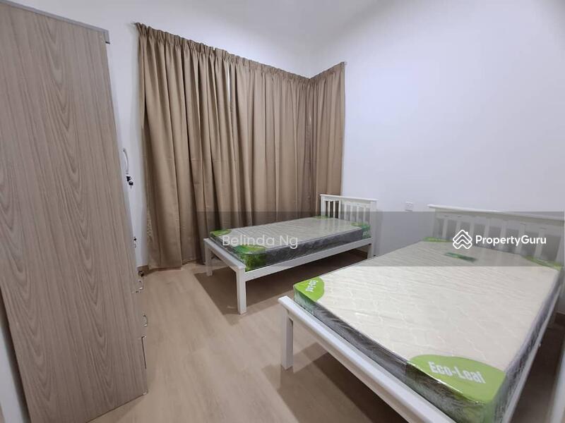 Walking distance to inti uni , brt station and taylor shuttle bus fully furnished unit | 0129136136