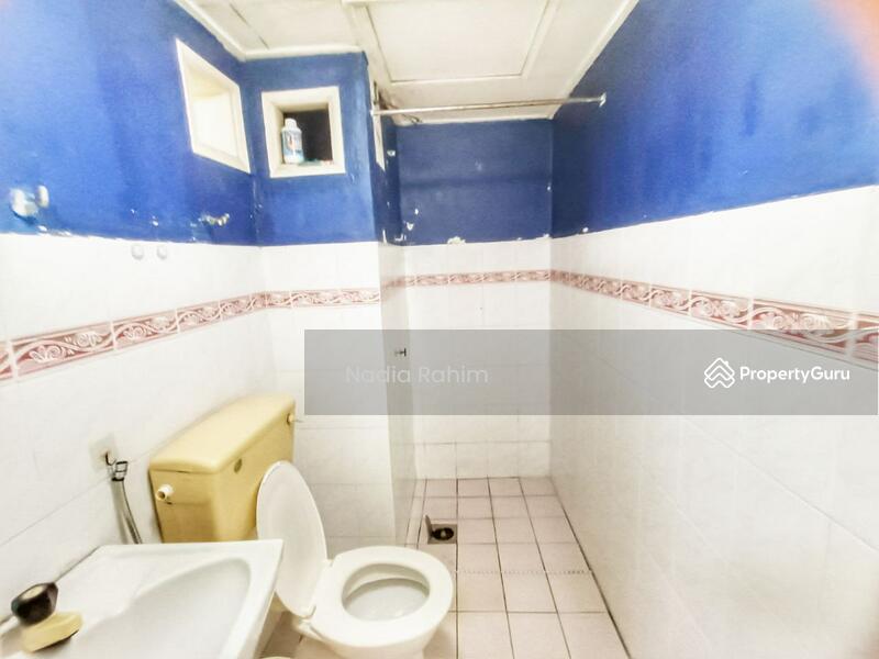 Riverdale Park Apartments Jalan Mulia 1/1, Taman Kelab Ukay, Ampang, Selangor, 3 Bedrooms, 1016