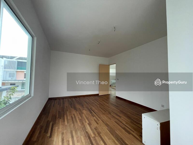 Untuk Dijual - Semi-D house at Bandar Kinrara