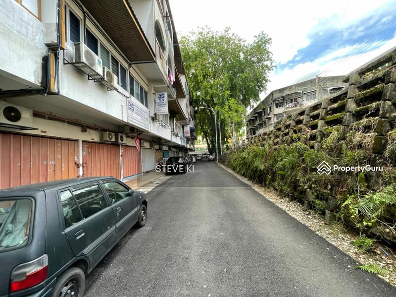 For Sale - Taman United