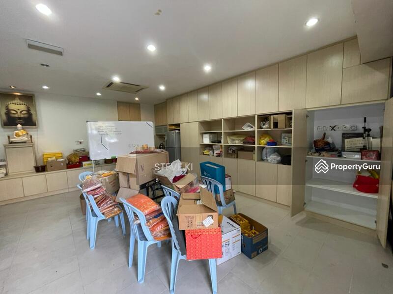 For Sale - Taman United