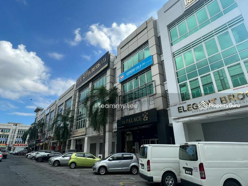 4 sty Shop, Bandar Puteri, IOI Mall, Tesco Puchong,Setia Walk,AEON Big