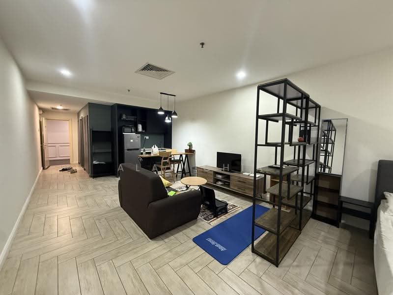 Kondominium untuk Disewa di SOHO @ Empire City - Alan Chia - Living Room - PropertyGuru.com.my