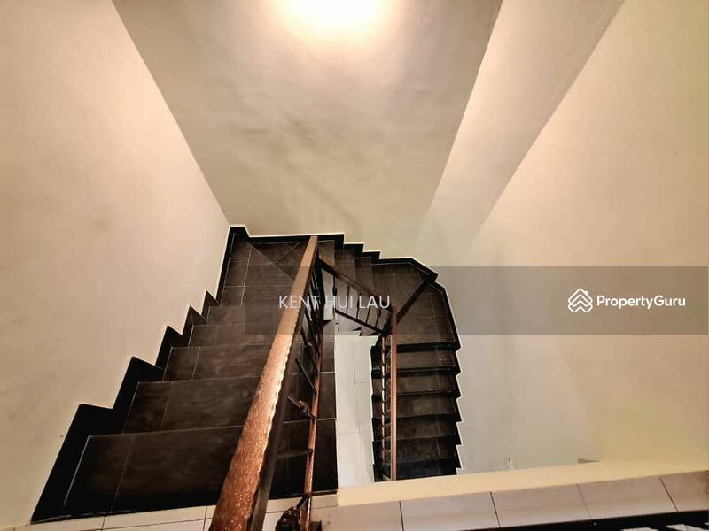 2-storey Terraced House for Sale in Taman Lestari Putra (Seri Kembangan) - KENT HUI LAU - PropertyGuru.com.my