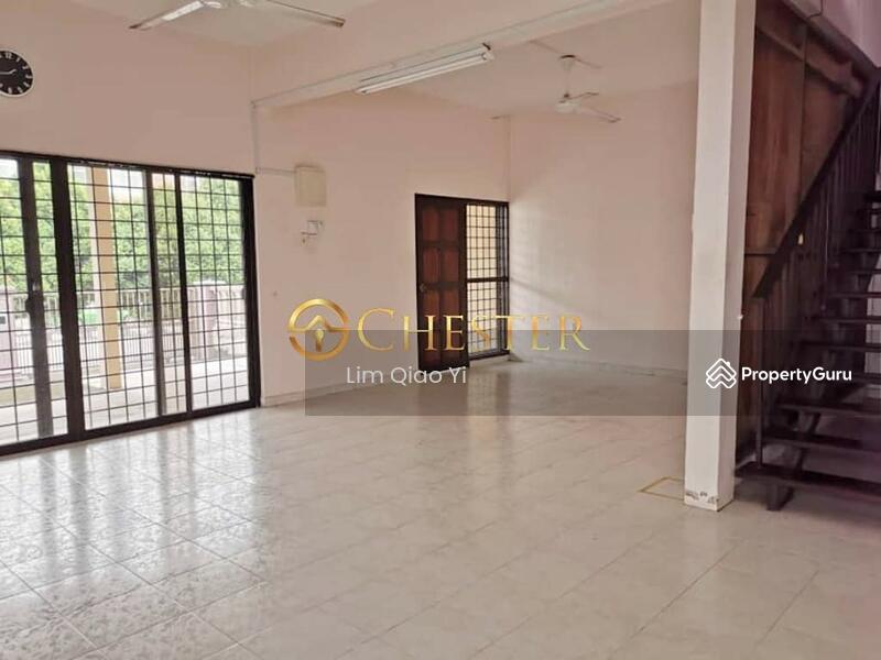Untuk Dijual - Double Storey Semi D Jalan Redap, Taman Sri Rahmat, 83700 Yong Peng, Johor.