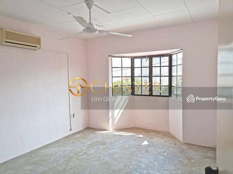 Untuk Dijual - Double Storey Semi D Jalan Redap, Taman Sri Rahmat, 83700 Yong Peng, Johor.