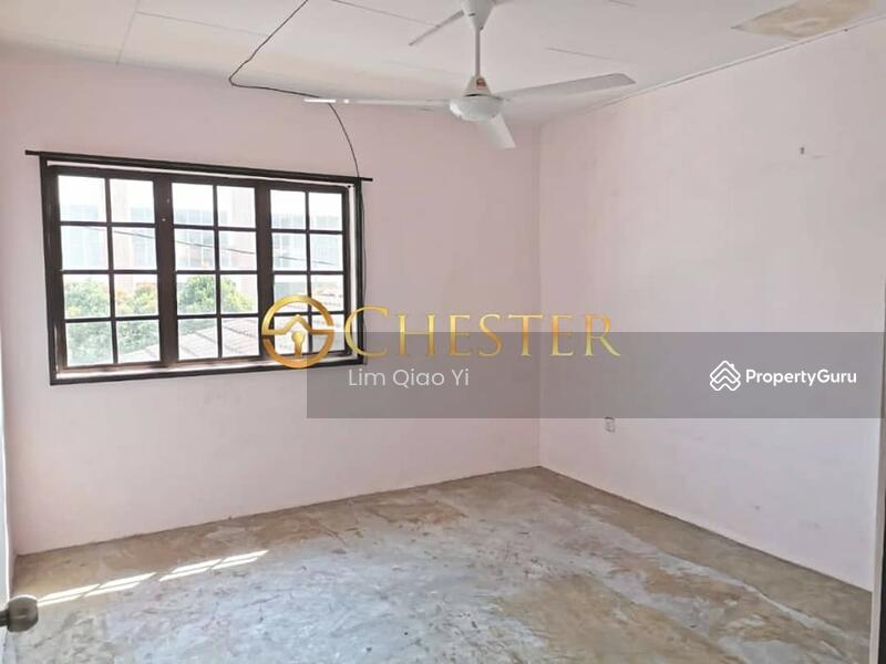 Untuk Dijual - Double Storey Semi D Jalan Redap, Taman Sri Rahmat, 83700 Yong Peng, Johor.
