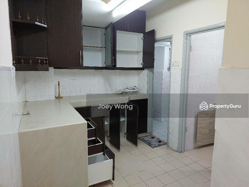 Vista Prima, Persiaran Bandar Bukit Puchong, Bukit Puchong, Puchong, Selangor, 3 Bedrooms, 958