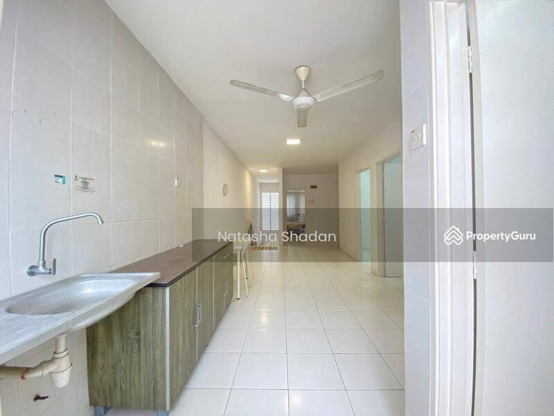 For Sale - TOWNHOUSE PEARL VILLA @ SP 4 BANDAR SAUJANA PUTRA