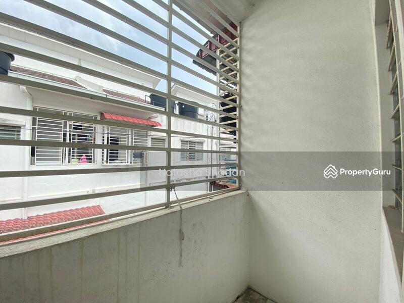 For Sale - TOWNHOUSE PEARL VILLA @ SP 4 BANDAR SAUJANA PUTRA