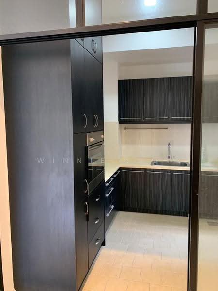 Kondominium untuk Dijual di Lagoon Suites - Winnie Chow - Kitchen - PropertyGuru.com.my