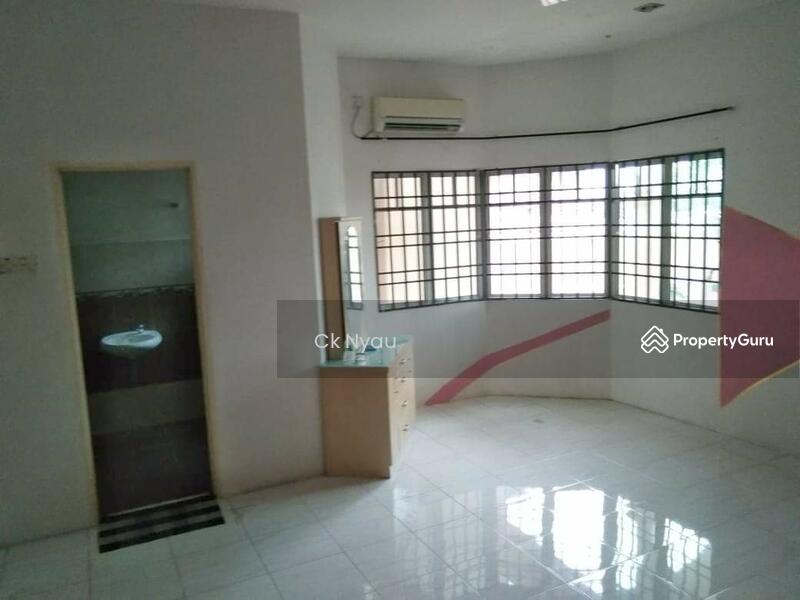 Ipoh botani lapangan siber renovated double storey house for sale untuk