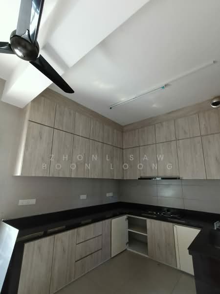 2-storey Terraced House for Sale in Relau (Bukit Jambul) - Zhonl Saw Boon Loong - Kitchen - PropertyGuru.com.my
