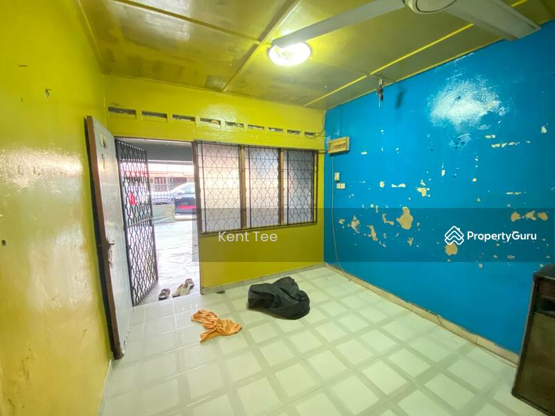 Taman Dahlia Single Storey Low Cost House, Jln Dahlia, Tampoi, Johor