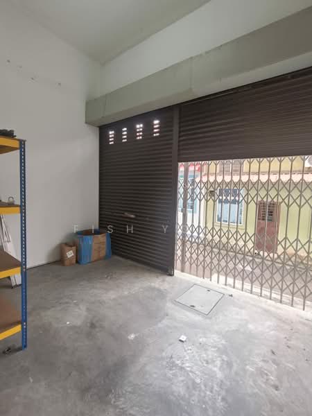Shop for Rent in Bandar Indahpura (Kulai) - Fish Yong - Interior - PropertyGuru.com.my