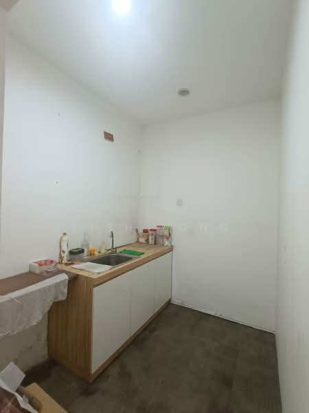 Shop for Rent in Bandar Indahpura (Kulai) - Fish Yong - Kitchen - PropertyGuru.com.my