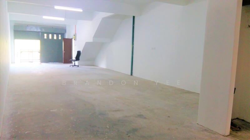 For Rent - Ground Floor Shop Lot, Puncak Jalil, Seri Kembangan
