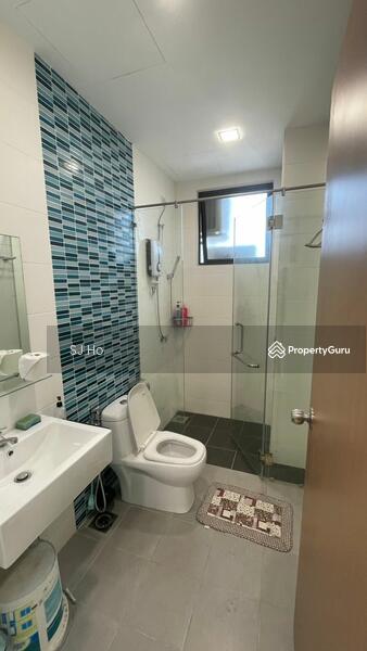 Casa Residences - Master Bathroom