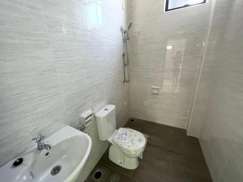 Untuk Dijual - Semi-D house at Cheng
