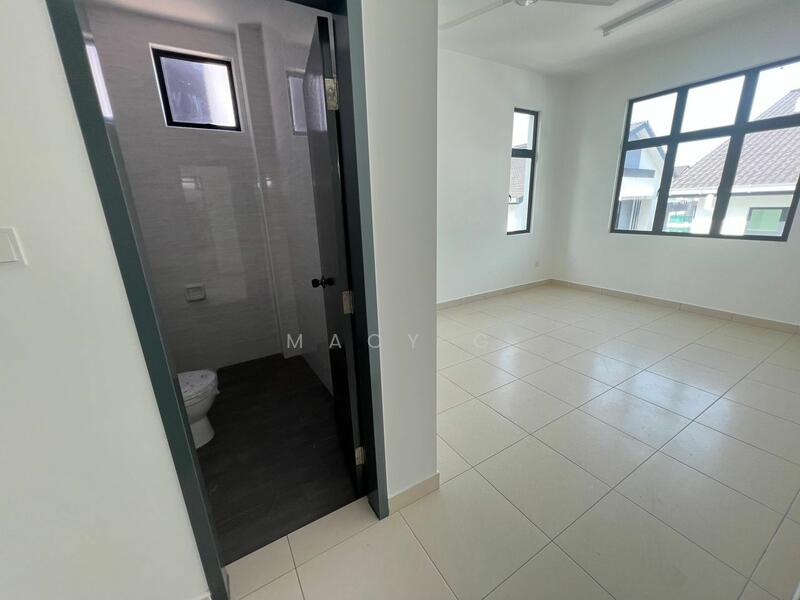 Untuk Dijual - Semi-D house at Cheng