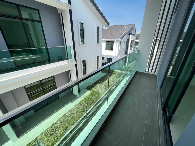 Untuk Dijual - Semi-D house at Cheng