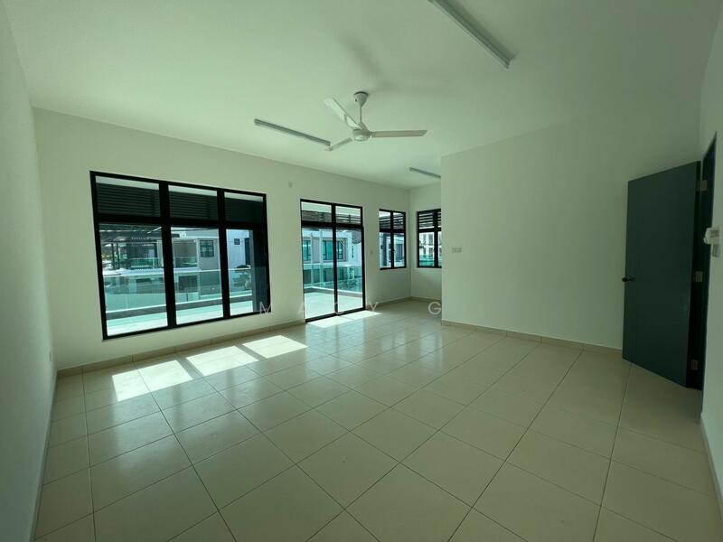 Untuk Dijual - Semi-D house at Cheng