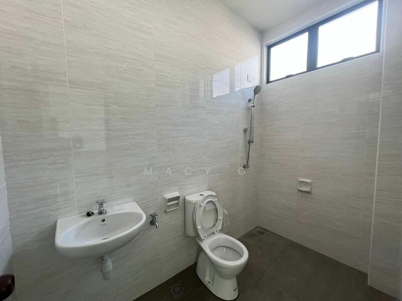 Untuk Dijual - Semi-D house at Cheng