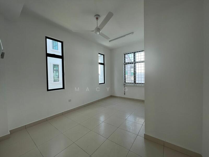 Untuk Dijual - Semi-D house at Cheng