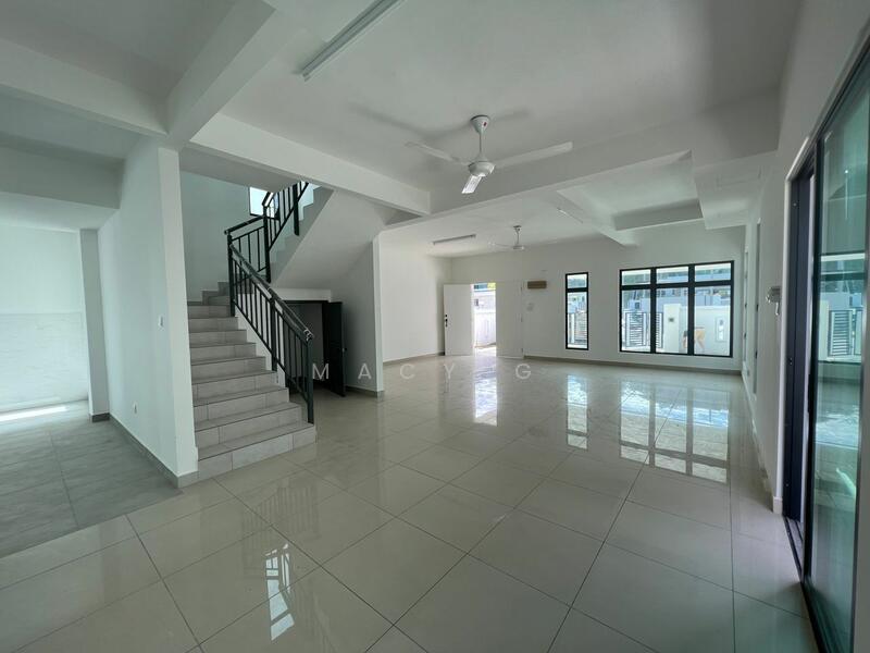 Untuk Dijual - Semi-D house at Cheng