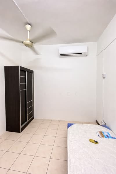 For Rent - Vista Komanwel A