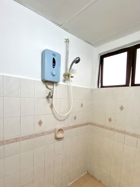 For Rent - Vista Komanwel A