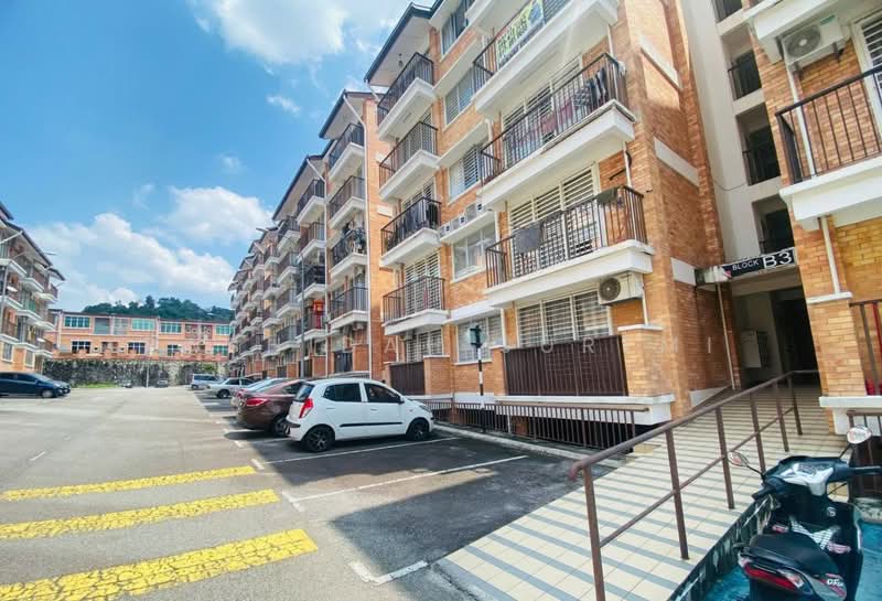 Pangsapuri untuk Dijual di Villa Residence - Rashidah Juremi - Exterior - PropertyGuru.com.my